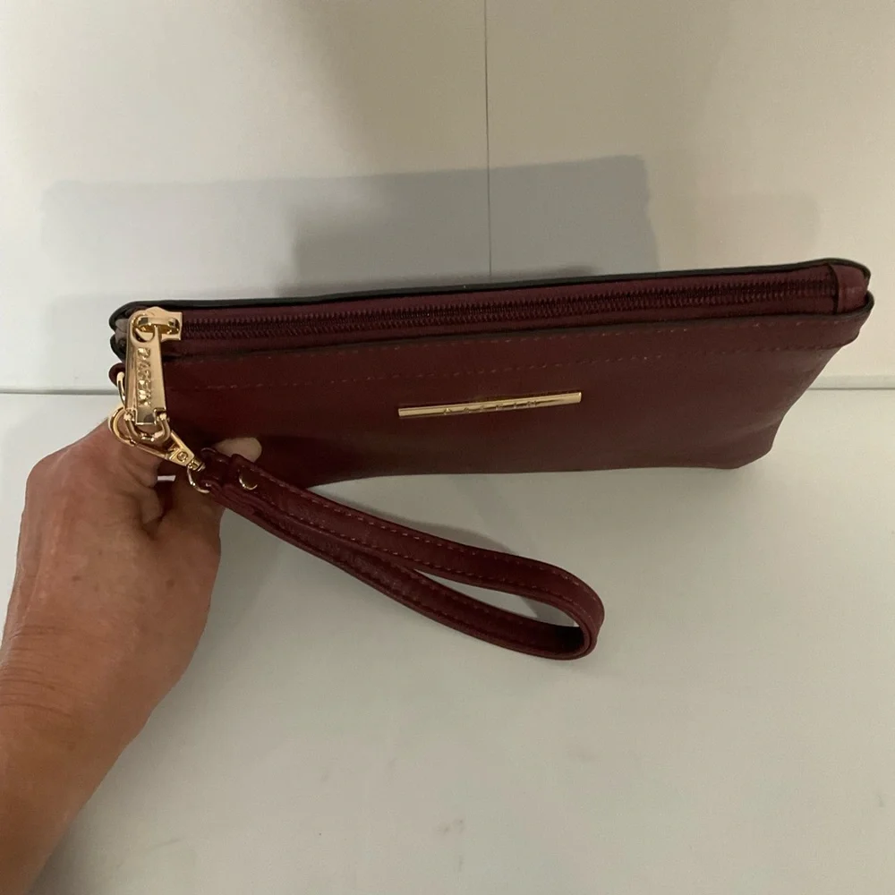 N/A dasein burgundy